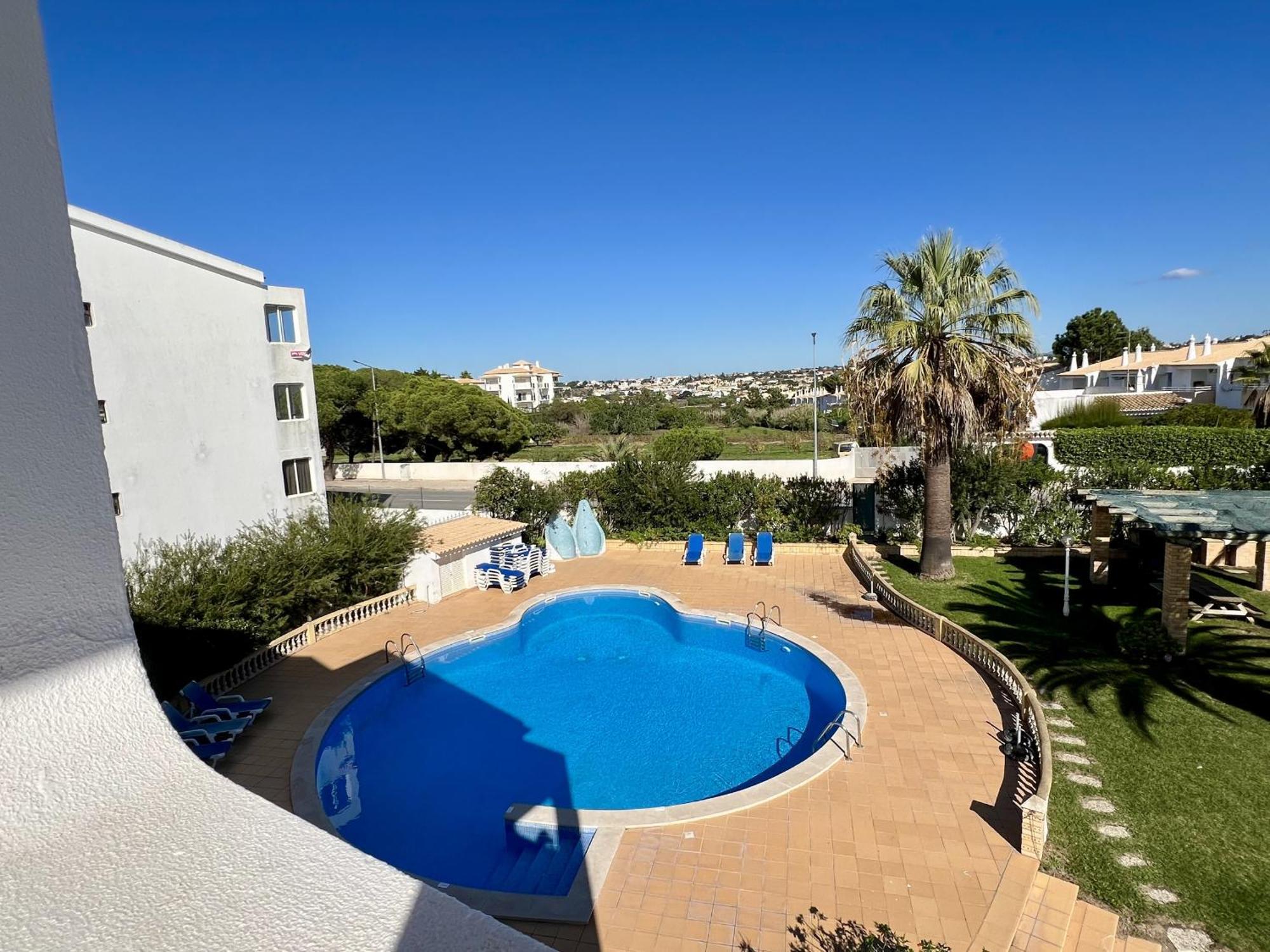 Apartment Albufeira Delight With Pool By Homing Guia (Faro)