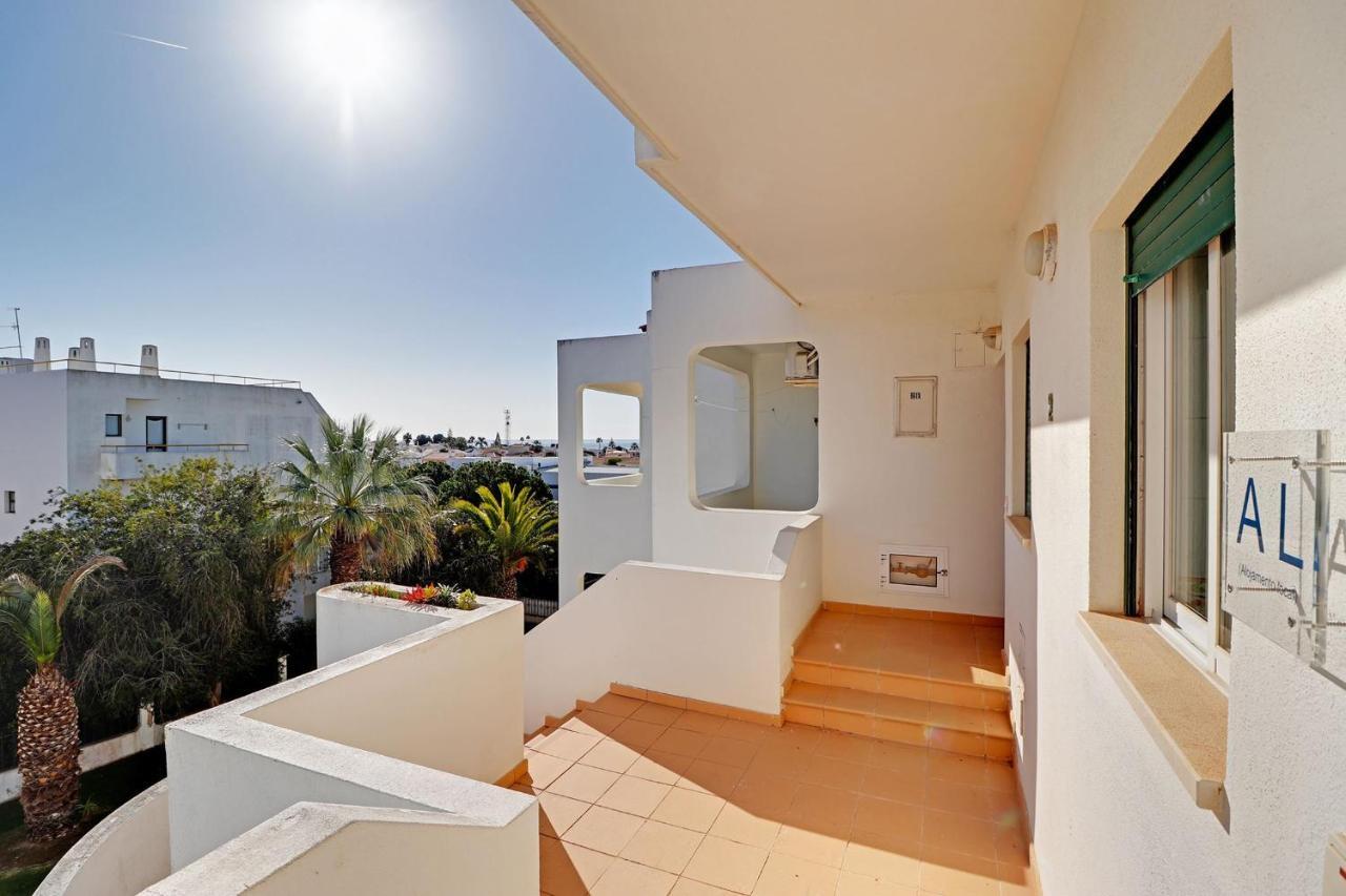 Albufeira Delight With Pool By Homing Apartment Guia (Faro)